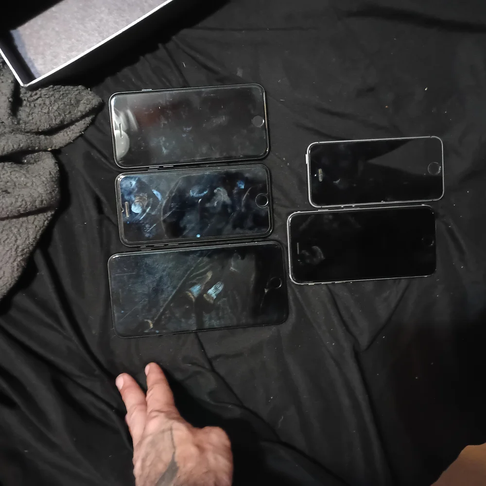 Apple iPhone - Black and Gray